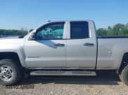 ✅ 2015 Chevrolet Silverado 2500HD LT • VIN: 1GC2KVEG8FZ101104 • Lot: 42563927. Wystawiony na IAAI z przebiegiem 60 419 mil. Bezpłatny archiwum sprzedaży aukcyjnych z USA i szczegółowy raport historii pojazdu na DreamBid. Zdjęcie 15.