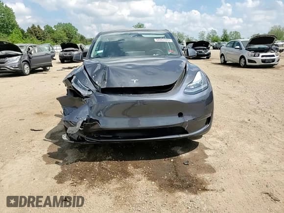 ✅ 2022 Tesla Model Y Long Range • VIN: 7SAYGDEE5NA007772 • Lot: 56867345. Wystawiony na Copart z przebiegiem 17 446 mil. Bezpłatny archiwum sprzedaży aukcyjnych z USA i szczegółowy raport historii pojazdu na DreamBid. Zdjęcie 13.