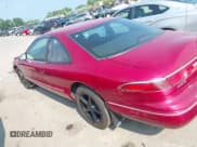 ✅ 1994 Lincoln Mark VIII • VIN: 1LNLM91V0RY638162 • Lot: 42697695. Wystawiony na IAAI z przebiegiem 80 648 mil. Bezpłatny archiwum sprzedaży aukcyjnych z USA i szczegółowy raport historii pojazdu na DreamBid. Zdjęcie 6.