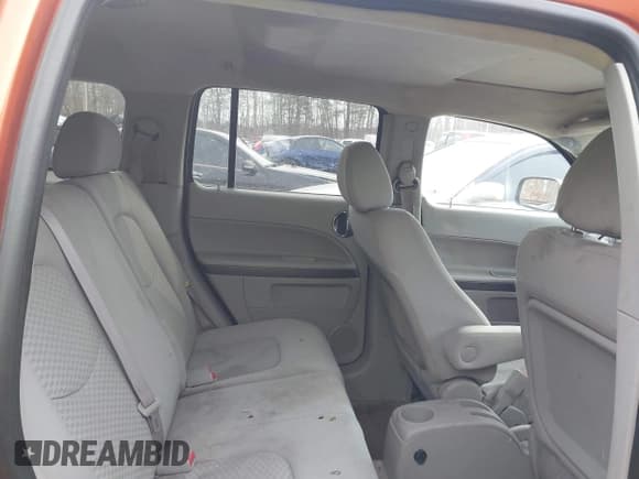 ✅ 2006 Chevrolet HHR LT • VIN: 3GNDA23D96S664010 • Lot: 41281296. Listed on IAAI with Not provided. Free auction sales archive from the USA and detailed vehicle history report at DreamBid. Image 8.