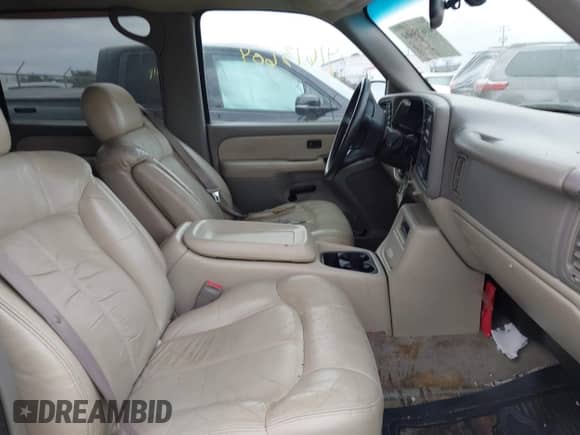 2000 Chevrolet Suburban LT с VIN 3GNFK16T7YG222237, выставлен на аукционе IAAI как лот 41613604 с пробегом 258 537 миль миль и . История ставок и продаж доступна на DreamBid. Изображение 5.