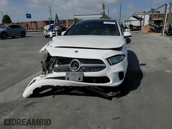 ✅ 2019 Mercedes-Benz A 220 • VIN: WDD3G4EB0KW031653 • Лот: 82465345. Опубликован ранее на Copart с пробегом 40 200 миль. Бесплатный доступ к архиву аукционных продаж из США и подробный отчёт об истории автомобиля на DreamBid. Изображение 13.