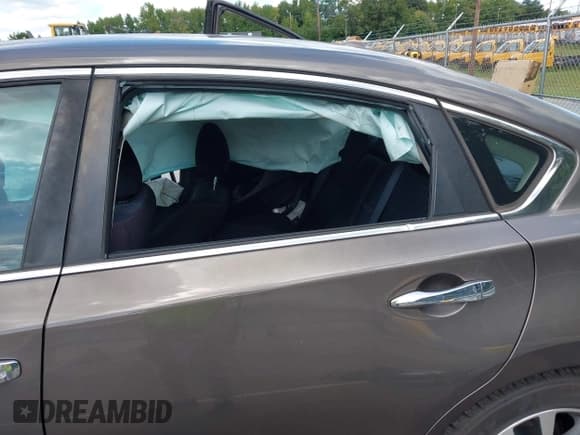 ✅ 2017 Nissan Altima S • VIN: 1N4AL3APXHC182251 • Лот: 43122864. Опубликован ранее на IAAI с пробегом 134 356 миль. Бесплатный доступ к архиву аукционных продаж из США и подробный отчёт об истории автомобиля на DreamBid. Изображение 6.