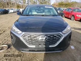 ✅ 2022 Hyundai Ioniq Blue • VIN: KMHC65LC7NU284530 • Lot: 42406775. Wystawiony na Copart z przebiegiem 98 141 mil. Bezpłatny archiwum sprzedaży aukcyjnych z USA i szczegółowy raport historii pojazdu na DreamBid. Zdjęcie 5.
