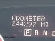 ✅ 2008 GMC Acadia SLE1 • VIN: 1GKEV137X8J286536 • Lot: 43566132. Listed on IAAI with 244,297 mi. Free auction sales archive from the USA and detailed vehicle history report at DreamBid. Image 7.