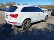 ✅ 2015 Audi Q7 Premium Plus • VIN: WA1LGAFE5FD011623 • Lot: 43612935. Wystawiony na IAAI z przebiegiem 158 028 mil. Bezpłatny archiwum sprzedaży aukcyjnych z USA i szczegółowy raport historii pojazdu na DreamBid. Zdjęcie 4.