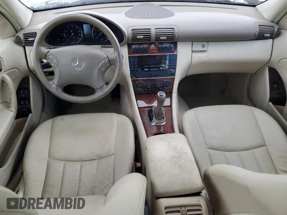 ✅ 2005 Mercedes-Benz C 240 • VIN: WDBRF81J65F667041 • Лот: 82450355. Опубликован ранее на Copart с пробегом 145 521 миль. Бесплатный доступ к архиву аукционных продаж из США и подробный отчёт об истории автомобиля на DreamBid. Изображение 8.