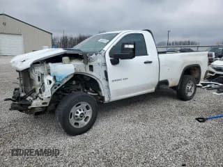 ✅ 2022 Chevrolet Silverado 2500HD Work Truck • VIN: 1GC0WLE70NF247383 • Лот: 45343125. Опубликован ранее на Copart с пробегом 73 428 миль. Бесплатный доступ к архиву аукционных продаж из США и подробный отчёт об истории автомобиля на DreamBid. Изображение 1.