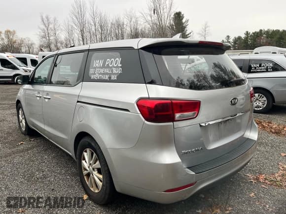 ✅ 2017 Kia Sedona L • VIN: KNDMA5C1XH6259670 • Lot: 92941785. Wystawiony na Copart z przebiegiem 192 620 mil. Bezpłatny archiwum sprzedaży aukcyjnych z USA i szczegółowy raport historii pojazdu na DreamBid. Zdjęcie 3.