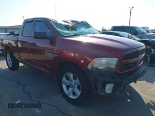 2013 Ram 1500 Express z VIN 1C6RR6FT3DS655188, wystawiony jako IAAI lot #43339156 z przebiegiem 248 721 mil mil oraz . Historia ofert i sprzedaży dostępna na DreamBid. Obrazek 1.