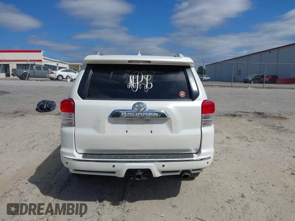 ✅ 2011 Toyota 4Runner SR5 • VIN: JTEZU5JR8B5014235 • Lot: 43434569. Wystawiony na IAAI z przebiegiem 213 016 mil. Bezpłatny archiwum sprzedaży aukcyjnych z USA i szczegółowy raport historii pojazdu na DreamBid. Zdjęcie 16.