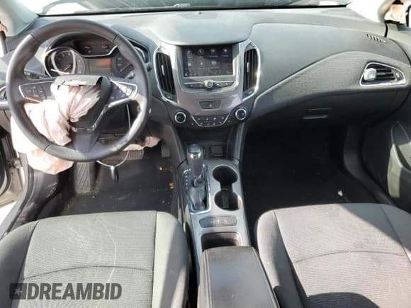 ✅ 2019 Chevrolet Cruze LT • VIN: 1G1BE5SM8K7120350 • Lot: 43147913. Listed on Copart with 108,713 mi. Free auction sales archive from the USA and detailed vehicle history report at DreamBid. Image 8.