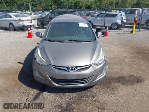 ✅ 2014 Hyundai Elantra SE • VIN: 5NPDH4AE6EH474427 • Lot: 43193472. Listed on IAAI with 131,762 mi. Free auction sales archive from the USA and detailed vehicle history report at DreamBid. Image 12.