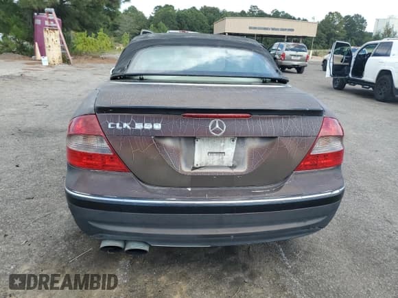 ✅ 2008 Mercedes-Benz CLK 550 • VIN: WDBTK72F28T091962 • Lot: 71621605. Listed on Copart with 216,813 mi. Free auction sales archive from the USA and detailed vehicle history report at DreamBid. Image 6.