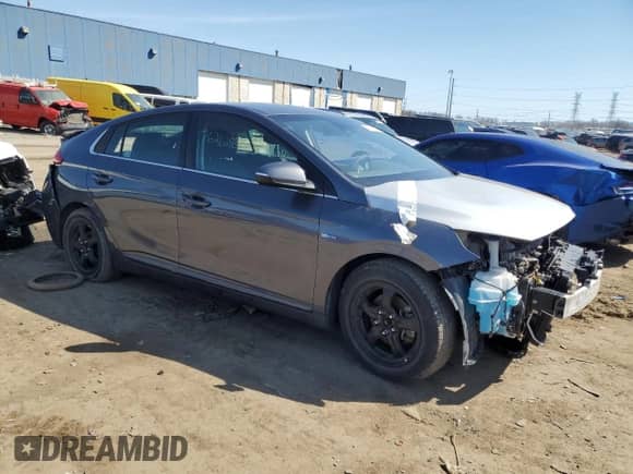 2019 Hyundai Ioniq SEL с VIN KMHC75LC8KU111060, выставлен на аукционе Copart как лот 47705195 с пробегом 132 863 миль миль и Списание • Salvage title. История ставок и продаж доступна на DreamBid. Изображение 4.