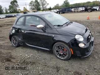 ✅ 2017 FIAT 500 Abarth • VIN: 3C3CFFFH8HT659135 • Lot: 73929284. Wystawiony na Copart z przebiegiem 52 019 mil. Bezpłatny archiwum sprzedaży aukcyjnych z USA i szczegółowy raport historii pojazdu na DreamBid. Zdjęcie 4.