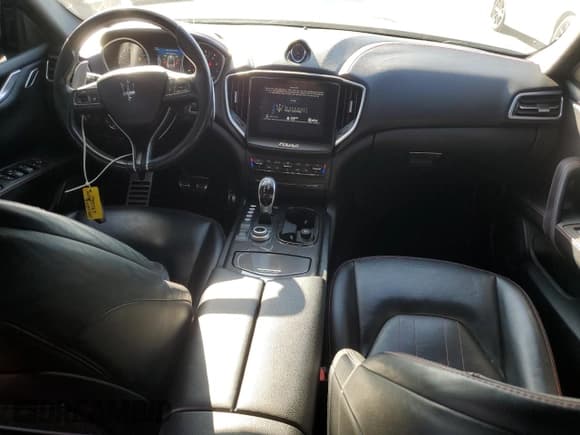 ✅ 2017 Maserati Ghibli S • VIN: ZAM57RSS3H1216866 • Лот: 91087785. Опубликован ранее на Copart с пробегом 82 185 миль. Бесплатный доступ к архиву аукционных продаж из США и подробный отчёт об истории автомобиля на DreamBid. Изображение 8.