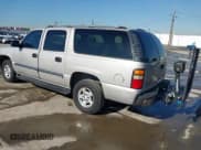 ✅ 2004 Chevrolet Suburban LT • VIN: 1GNEC16Z34J158980 • Lot: 43907498. Wystawiony na IAAI z przebiegiem 182 526 mil. Bezpłatny archiwum sprzedaży aukcyjnych z USA i szczegółowy raport historii pojazdu na DreamBid. Zdjęcie 3.