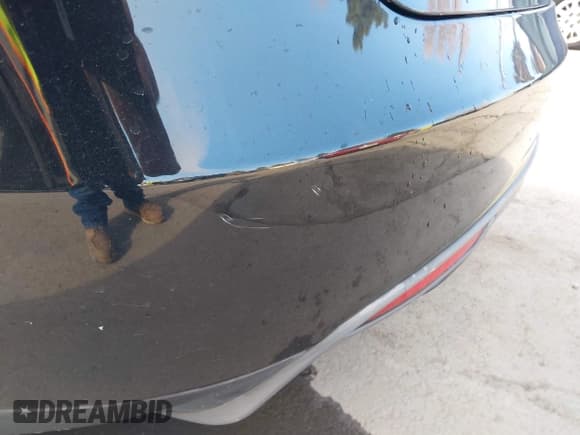 ✅ 2013 Tesla Model S • VIN: 5YJSA1DN7DFP13423 • Lot: 43874538. Wystawiony na IAAI z przebiegiem 105 309 mil. Bezpłatny archiwum sprzedaży aukcyjnych z USA i szczegółowy raport historii pojazdu na DreamBid. Zdjęcie 6.