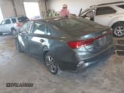 ✅ 2023 Kia Forte LXS • VIN: 3KPF24AD2PE562240 • Lot: 43352926. Wystawiony na IAAI z przebiegiem 28 058 mil. Bezpłatny archiwum sprzedaży aukcyjnych z USA i szczegółowy raport historii pojazdu na DreamBid. Zdjęcie 3.