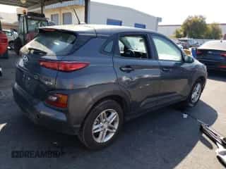 2020 Hyundai Kona SE z VIN KM8K1CAA1LU440414, wystawiony jako Copart lot #60979053 z przebiegiem 62 356 mil mil oraz . Historia ofert i sprzedaży dostępna na DreamBid. Obrazek 3.