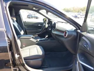 ✅ 2024 Chevrolet Trax 1RS • VIN: KL77LGE25RC212894 • Лот: 43302190. Опубликован ранее на IAAI с пробегом 9 282 миль. Бесплатный доступ к архиву аукционных продаж из США и подробный отчёт об истории автомобиля на DreamBid. Изображение 5.