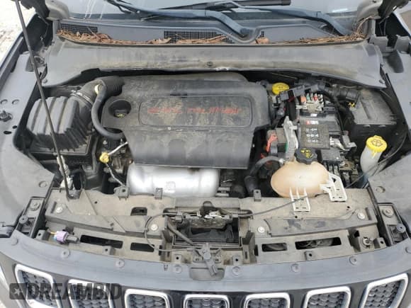 ✅ 2018 Jeep Compass Latitude • VIN: 3C4NJCBBXJT345527 • Lot: 80194715. Listed on Copart with 108,539 mi. Free auction sales archive from the USA and detailed vehicle history report at DreamBid. Image 12.