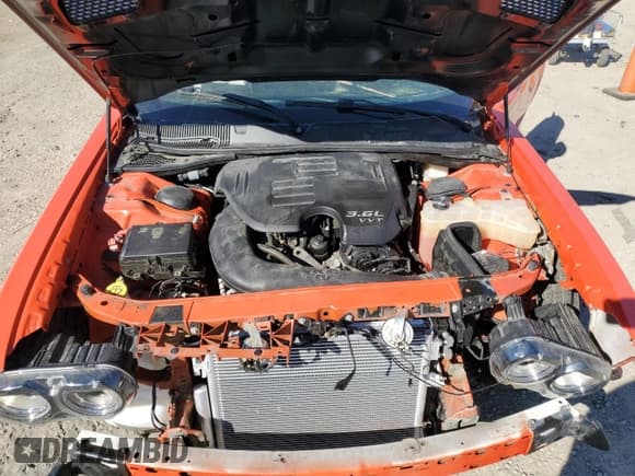 ✅ 2022 Dodge Challenger GT • VIN: 2C3CDZJG2NH191221 • Lot: 91795195. Wystawiony na Copart z przebiegiem 26 607 mil. Bezpłatny archiwum sprzedaży aukcyjnych z USA i szczegółowy raport historii pojazdu na DreamBid. Zdjęcie 11.