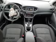 ✅ 2019 Hyundai Ioniq Blue • VIN: KMHC65LC6KU133867 • Lot: 82969974. Wystawiony na Copart z przebiegiem 58 653 mil. Bezpłatny archiwum sprzedaży aukcyjnych z USA i szczegółowy raport historii pojazdu na DreamBid. Zdjęcie 8.