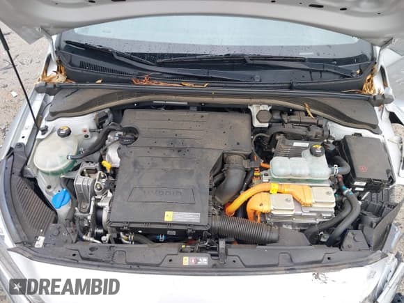 ✅ 2020 Hyundai Ioniq Blue • VIN: KMHC65LC2LU225981 • Lot: 40965219. Wystawiony na IAAI z przebiegiem 55 000 mil. Bezpłatny archiwum sprzedaży aukcyjnych z USA i szczegółowy raport historii pojazdu na DreamBid. Zdjęcie 10.