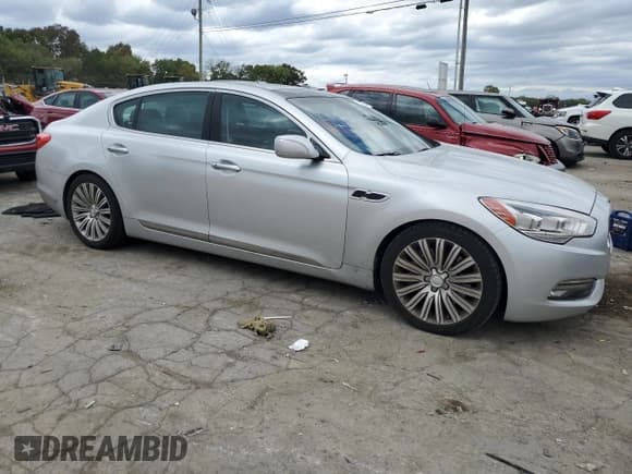 ✅ 2015 Kia K900 Premium • VIN: KNALU4D48F6024040 • Lot: 71363224. Wystawiony na Copart z przebiegiem 114 031 mil. Bezpłatny archiwum sprzedaży aukcyjnych z USA i szczegółowy raport historii pojazdu na DreamBid. Zdjęcie 4.