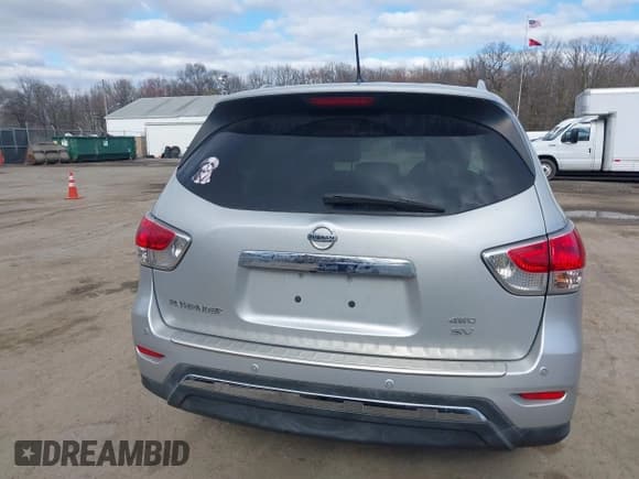 ✅ 2014 Nissan Pathfinder SV • VIN: 5N1AR2MM7EC706970 • Lot: 41815736. Listed on IAAI with 163,746 mi. Free auction sales archive from the USA and detailed vehicle history report at DreamBid. Image 15.