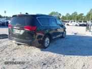 ✅ 2020 Chrysler Pacifica Limited • VIN: 2C4RC1GG0LR109673 • Лот: 43600805. Опубликован ранее на IAAI с пробегом 57 384 миль. Бесплатный доступ к архиву аукционных продаж из США и подробный отчёт об истории автомобиля на DreamBid. Изображение 4.