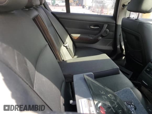 ✅ 2008 BMW 3 Series 335i • VIN: WBAVB73548KY63929 • Lot: 48372295. Listed on Copart with 142,328 mi. Free auction sales archive from the USA and detailed vehicle history report at DreamBid. Image 10.