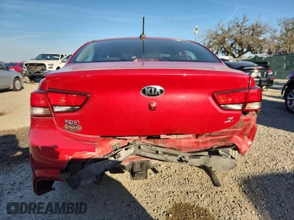 ✅ 2019 Kia Rio S • VIN: 3KPA24AB5KE242220 • Lot: 92373665. Wystawiony na Copart z przebiegiem 61 920 mil. Bezpłatny archiwum sprzedaży aukcyjnych z USA i szczegółowy raport historii pojazdu na DreamBid. Zdjęcie 6.