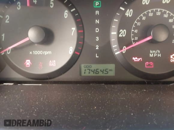 ✅ 2005 Hyundai Elantra GLS • VIN: KMHDN46D15U172179 • Lot: 43619645. Listed on IAAI with 174,645 mi. Free auction sales archive from the USA and detailed vehicle history report at DreamBid. Image 15.