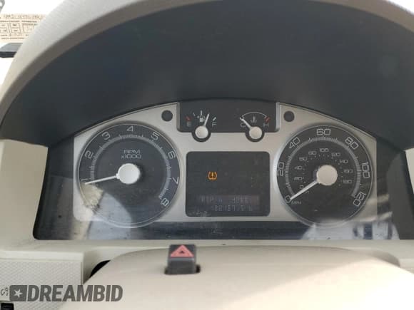 ✅ 2009 Mercury Mariner Premier • VIN: 4M2CU97G19KJ01228 • Лот: 92411535. Опубликован ранее на Copart с пробегом 122 127 миль. Бесплатный доступ к архиву аукционных продаж из США и подробный отчёт об истории автомобиля на DreamBid. Изображение 9.