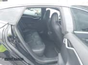 ✅ 2017 Tesla Model S 60 • VIN: 5YJSA1E17HF192897 • Лот: 43267773. Опубликован ранее на IAAI с пробегом 126 266 миль. Бесплатный доступ к архиву аукционных продаж из США и подробный отчёт об истории автомобиля на DreamBid. Изображение 8.