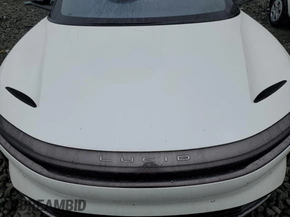 ✅ 2025 Lucid Air Touring • VIN: 50EA1TEA4SA004758 • Lot: 69470525. Wystawiony na Copart z przebiegiem 7 650 mil. Bezpłatny archiwum sprzedaży aukcyjnych z USA i szczegółowy raport historii pojazdu na DreamBid. Zdjęcie 11.