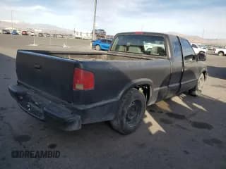 ✅ 2003 Chevrolet S-10 LS • VIN: 1GCCS19X538145019 • Лот: 49492075. Опубликован ранее на Copart с пробегом 286 260 миль. Бесплатный доступ к архиву аукционных продаж из США и подробный отчёт об истории автомобиля на DreamBid. Изображение 3.