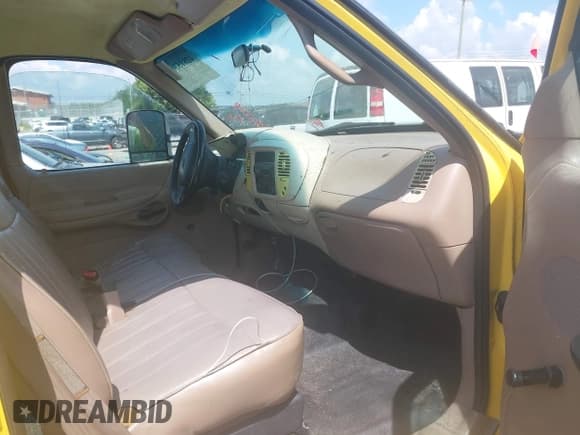 ✅ 1997 Ford F-150 XL • VIN: 1FTDX18W1VND01138 • Lot: 42815366. Listed on IAAI with 169,999 mi. Free auction sales archive from the USA and detailed vehicle history report at DreamBid. Image 5.