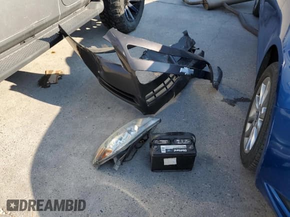 ✅ 2012 Chevrolet Malibu 1LS • VIN: 1G1ZB5E07CF298791 • Lot: 74703864. Wystawiony na Copart z przebiegiem 234 709 mil. Bezpłatny archiwum sprzedaży aukcyjnych z USA i szczegółowy raport historii pojazdu na DreamBid. Zdjęcie 15.