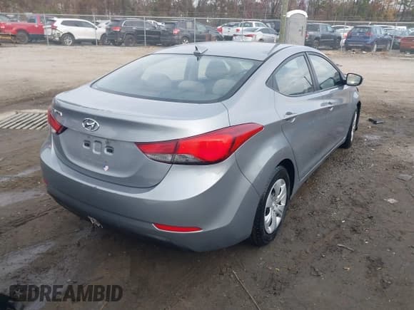 ✅ 2016 Hyundai Elantra SE • VIN: 5NPDH4AE7GH757275 • Лот: 43687538. Опубликован ранее на IAAI с пробегом 145 611 миль. Бесплатный доступ к архиву аукционных продаж из США и подробный отчёт об истории автомобиля на DreamBid. Изображение 4.