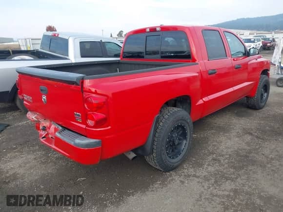 ✅ 2008 Dodge Dakota SLT • VIN: 1D7HW48N28S507657 • Lot: 43570001. Wystawiony na IAAI z przebiegiem 112 784 mil mil. Skorzystaj z bezpłatnego archiwum sprzedaży aukcyjnych z USA i zobacz szczegółowy raport historii pojazdu na DreamBid. Zdjęcie 4.