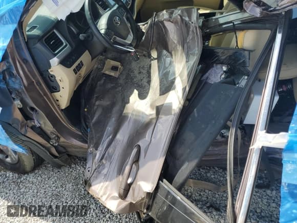 ✅ 2018 Toyota Highlander Limited • VIN: 5TDDZRFH6JS832904 • Lot: 54109505. Wystawiony na Copart z przebiegiem Nie podano. Bezpłatny archiwum sprzedaży aukcyjnych z USA i szczegółowy raport historii pojazdu na DreamBid. Zdjęcie 7.