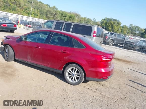 ✅ 2017 Ford Focus SE • VIN: 1FADP3F29HL315094 • Лот: 43375247. Опубликован ранее на IAAI с пробегом 123 601 миль. Бесплатный доступ к архиву аукционных продаж из США и подробный отчёт об истории автомобиля на DreamBid. Изображение 3.