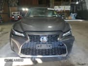 ✅ 2022 Lexus IS 300 • VIN: JTHD81F22N5049055 • Lot: 69624905. Wystawiony na Copart z przebiegiem 52 335 mil. Bezpłatny archiwum sprzedaży aukcyjnych z USA i szczegółowy raport historii pojazdu na DreamBid. Zdjęcie 5.