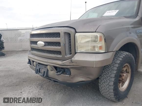 ✅ 2005 Ford Excursion Eddie Bauer • VIN: 1FMNU44L85EB52622 • Лот: 43825079. Опубликован ранее на IAAI с пробегом 226 490 миль. Бесплатный доступ к архиву аукционных продаж из США и подробный отчёт об истории автомобиля на DreamBid. Изображение 6.