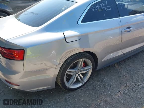 ✅ 2018 Audi A5 Premium Plus • VIN: WAUTNAF51JA010858 • Lot: 42647257. Listed on IAAI with 68,000 mi. Free auction sales archive from the USA and detailed vehicle history report at DreamBid. Image 6.