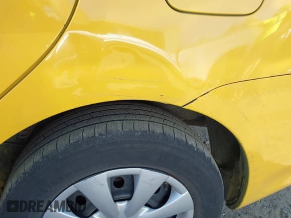 ✅ 2010 Toyota Corolla • VIN: 2T1BU4EE3AC241244 • Lot: 43224974. Listed on IAAI with 231,992 mi. Free auction sales archive from the USA and detailed vehicle history report at DreamBid. Image 15.